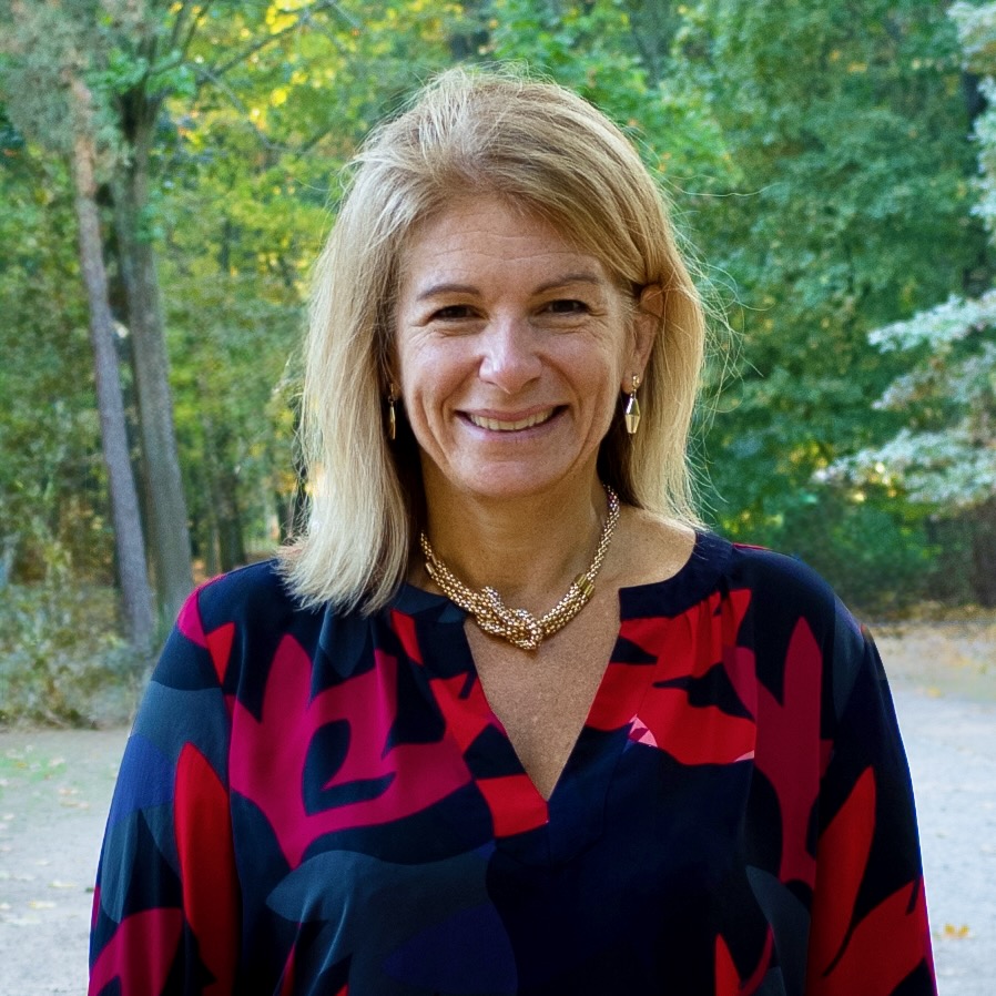 Laura Lindenfeld, PhD portrait