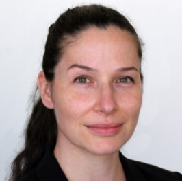 Eszter Boros